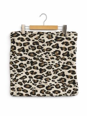 4/$20➡️  INDIGO Leopard Print Pillow Cover – Size 16 x 16" GUC *Flaw